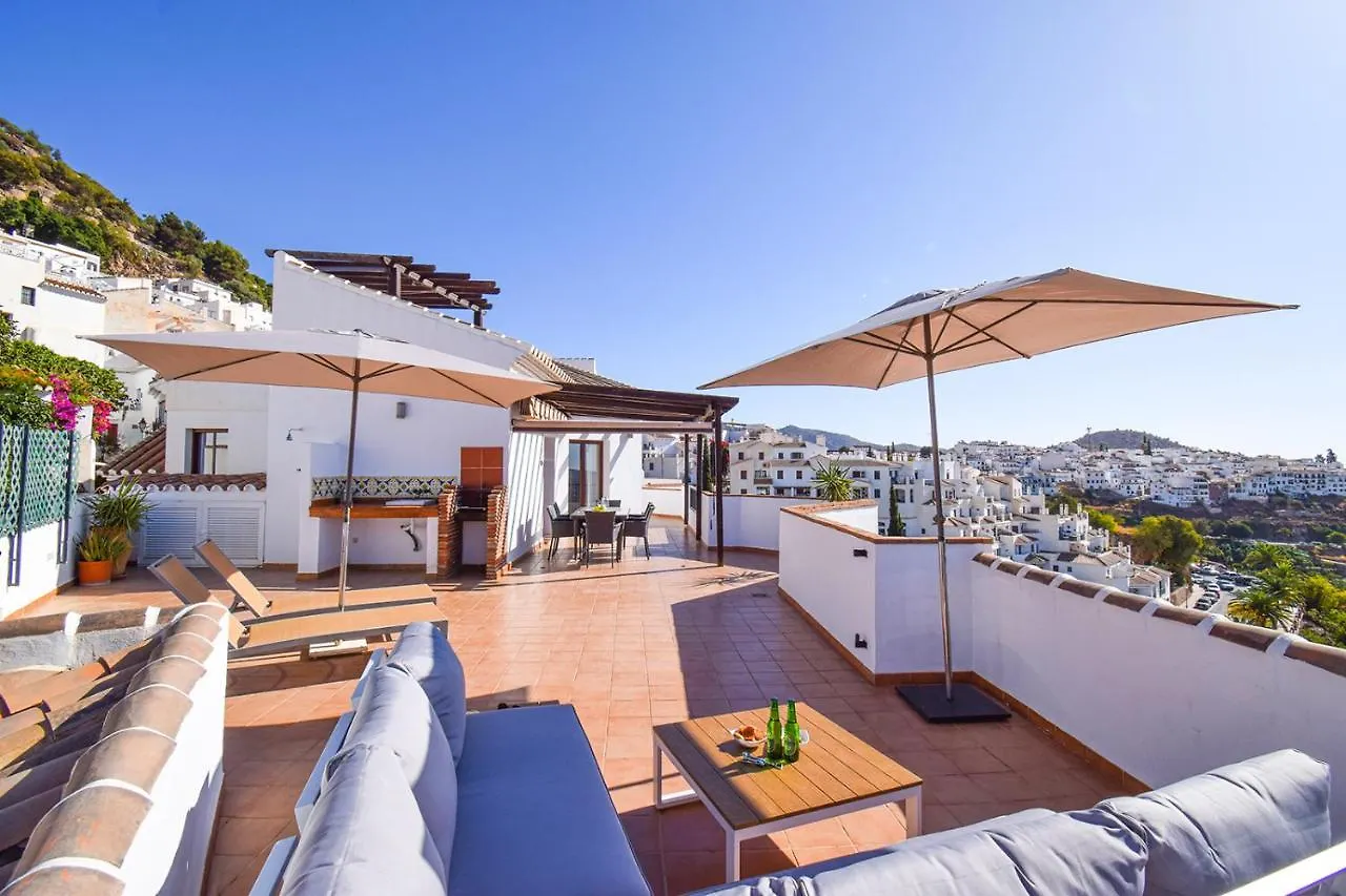 Apartman Penthouse 17A, Frigiliana 2 Bedroom, Pool, Large Terrace And Amazing Views In The Center Of Frigiliana Hansonholiday Rentals Spanyolország